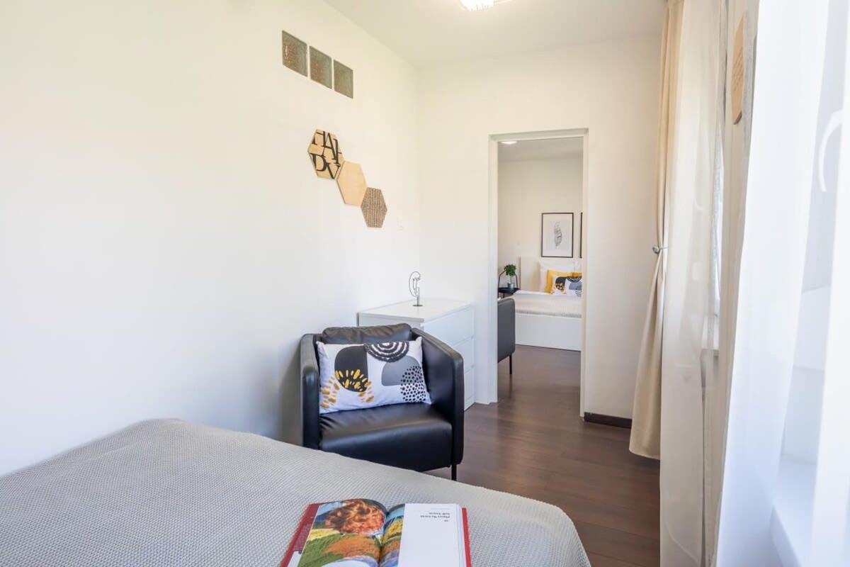 Ferienwohnung Sunny Balcony - Cute And Cozy Budapest Exterior foto