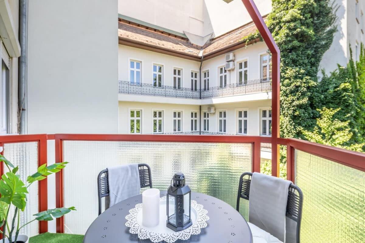 Ferienwohnung Sunny Balcony - Cute And Cozy Budapest Exterior foto